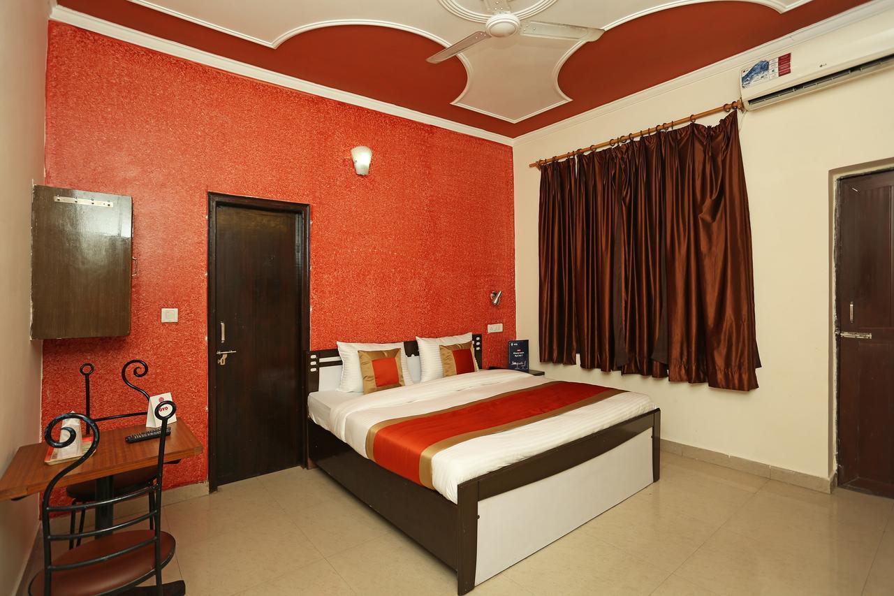 Oyo 9905 Hotel Doon Star Dehradun Exterior foto